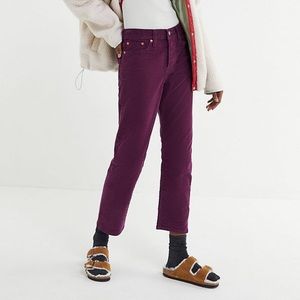 Levi corduroy wedgie fit